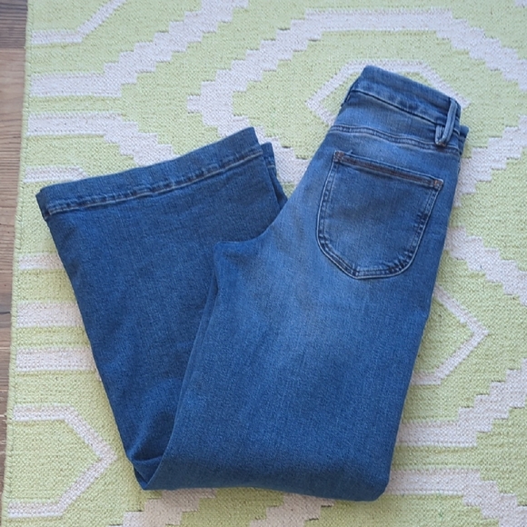 Good American Light Blue Flare Jeans - Picture 8 of 10